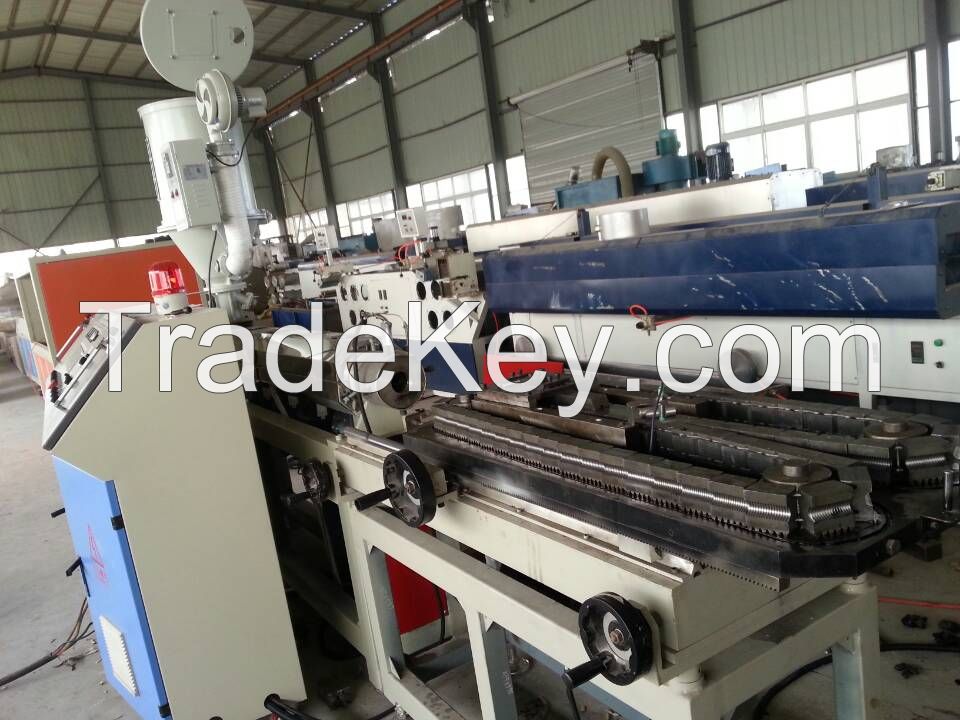 PVC/PE/PP Single Wall Corrugated  Pipe Extrusion Machine/Production Line/Making Equipment