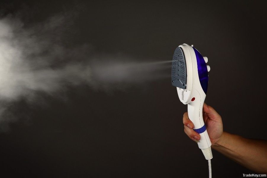 New portable garment steamer