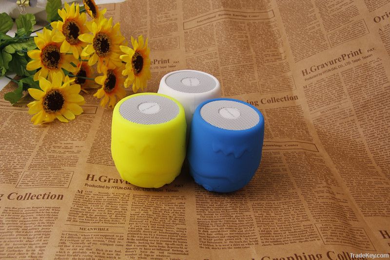 mini bluetooth speaker, hands free with FM radio