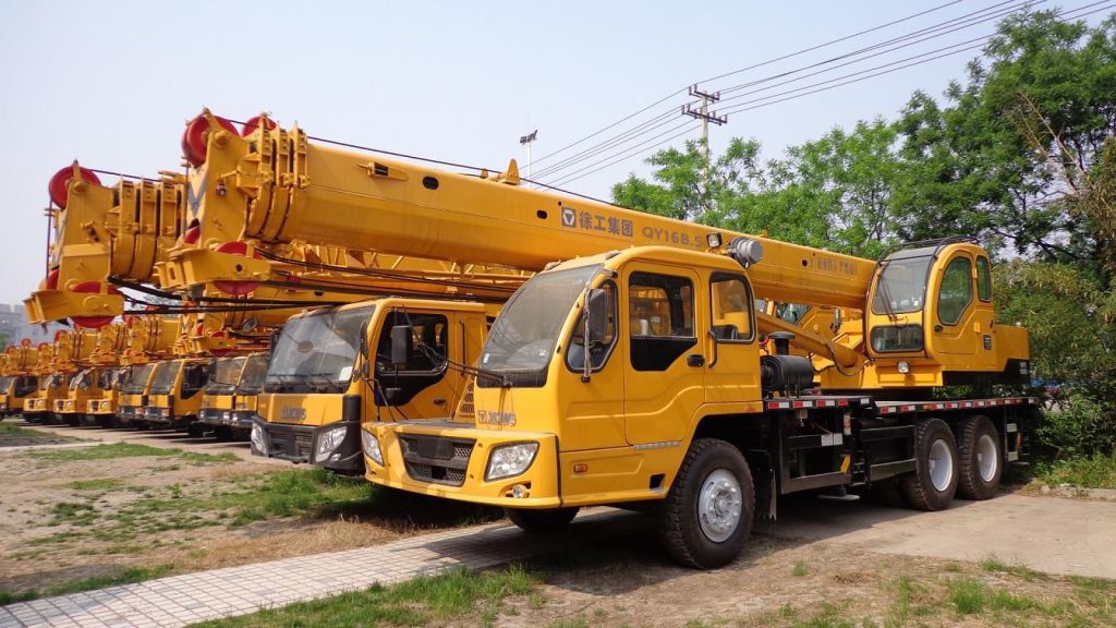 XCMG brand new 16ton mobile crane