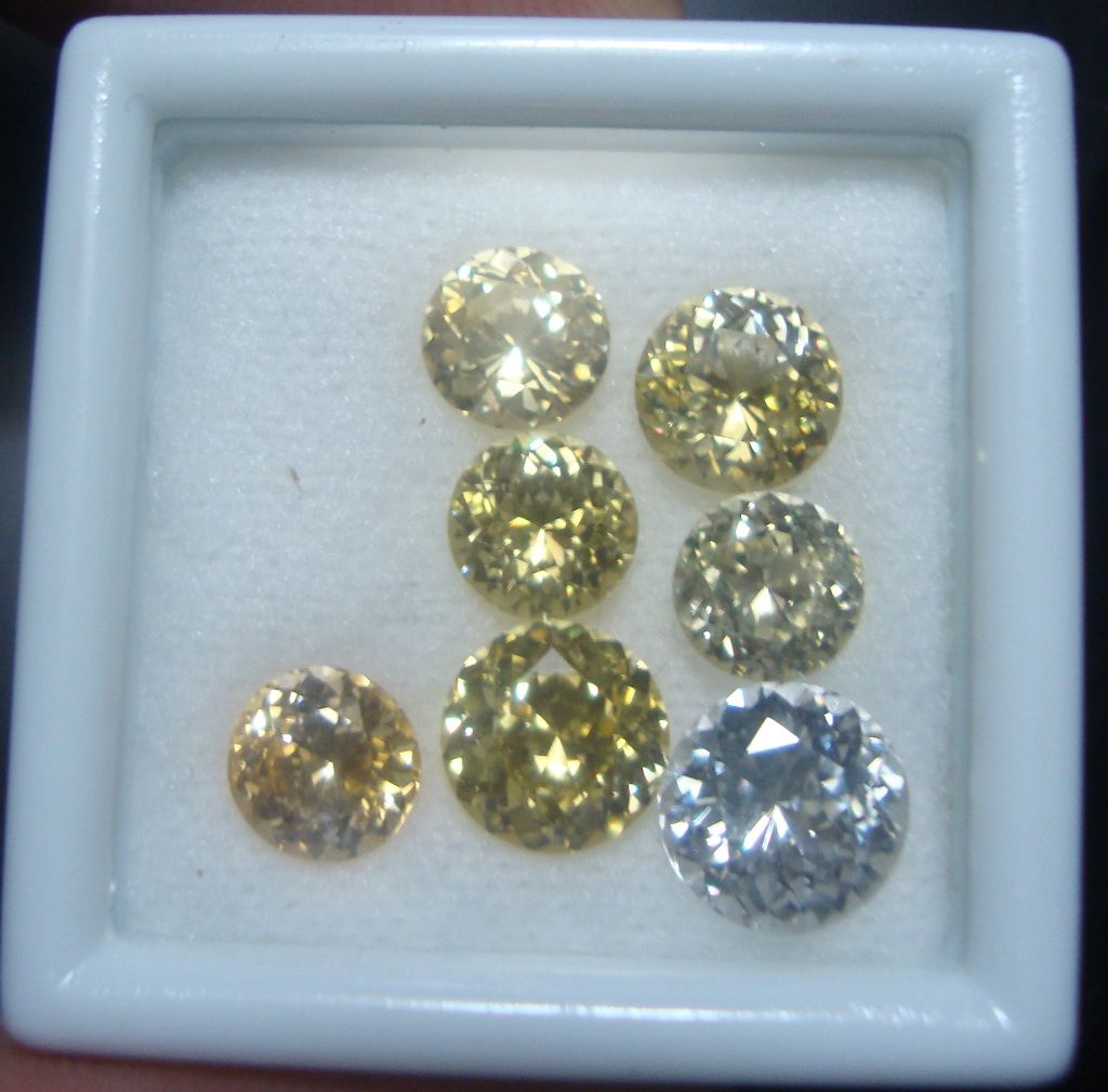 Yellow Sapphire,white Sapphire-Ceylon