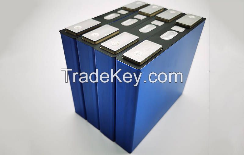 Copper-Aluminum bimetal negative terminal for battery pack