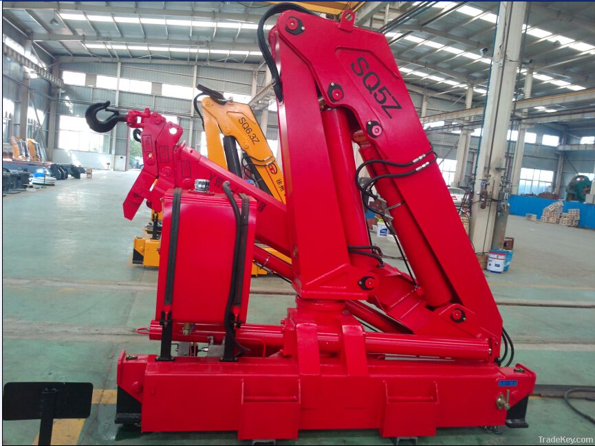 5 tons small hydraulic  folding boom truck crane