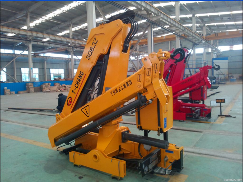 6.3 tons small hydraulic folding boom truck crane