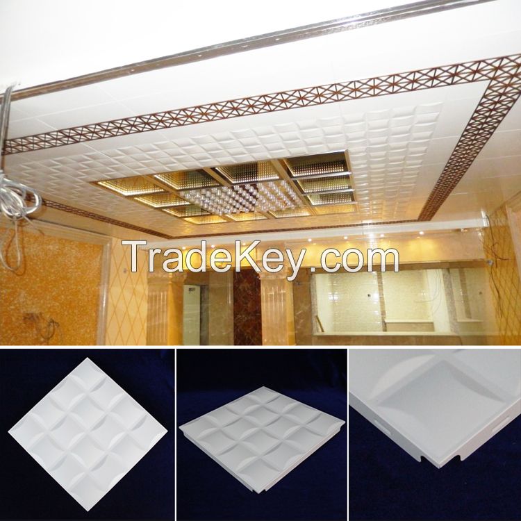 Yiwu Home Interior Decoration False ceiling 30x30cm Gold Artistic Pattern Clip in aluminum ceiling