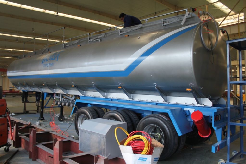 aluminum fuel tanker trailer