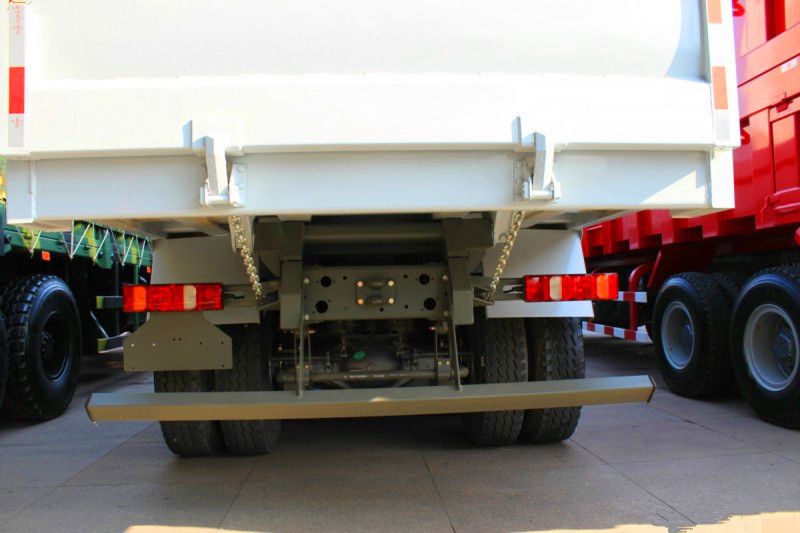 Promo SINOTRUCK HOWO A7 DUMP TRUCK 6x4