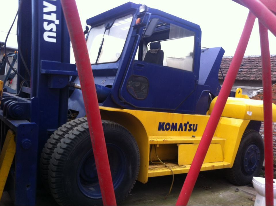 used komatsu diesel forklift truck 20t