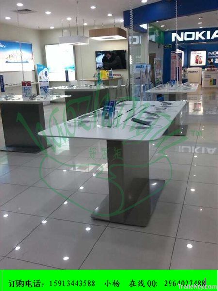 Mobile phone experience cabinet