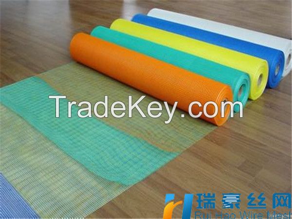 China Ruihao Low Price 5x5mm 145g/m2 Fiberglass Mesh manufacturer