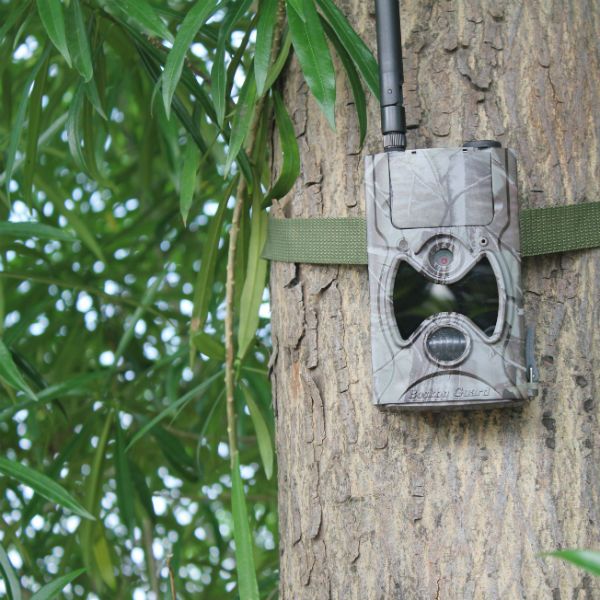 latest Infrared GSM MMS hunting trail camera with multi-language