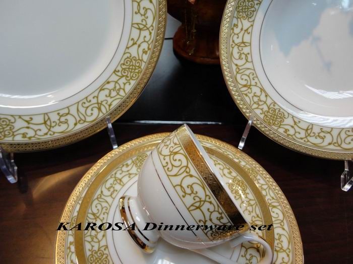 dinnerware sets