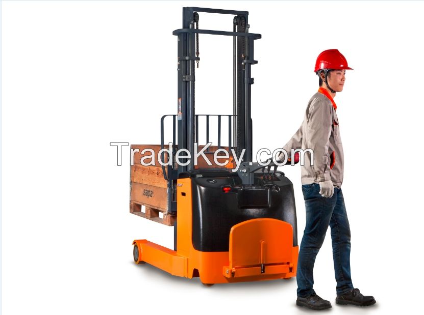 ELECTRIC REACH STACKER