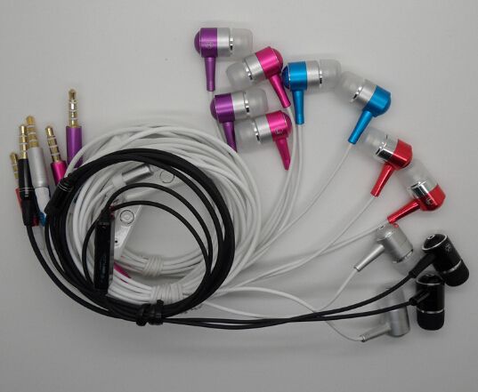 Factory price high quality stereo wired mobile phone earphone with mic and voice control