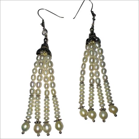 Pearl-Dangle-Earring