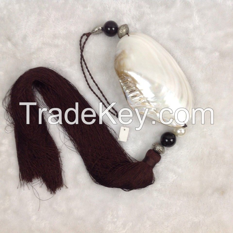 tassels with shell