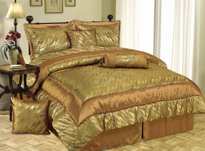 100% polyester  comforter set