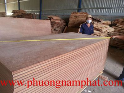 Hight quality Container flooring plywood 28mm