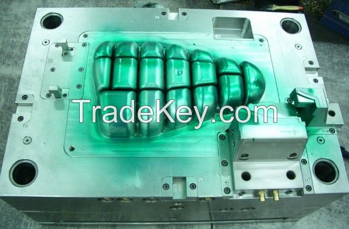 Automotive water tank cover mold