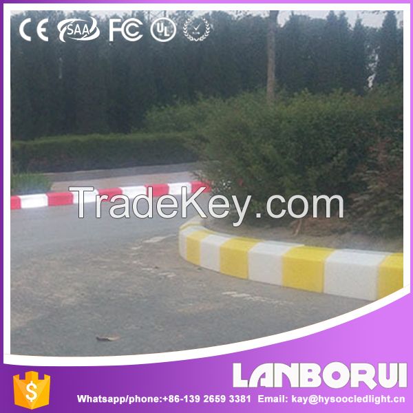 Highway construction led subgrade light, Plastic roadside pavement LED light curbstone for hot and best sale.