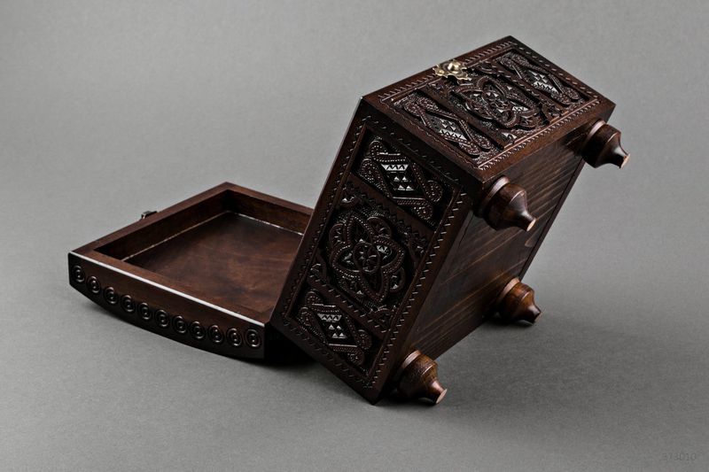 Carved jewelry-box