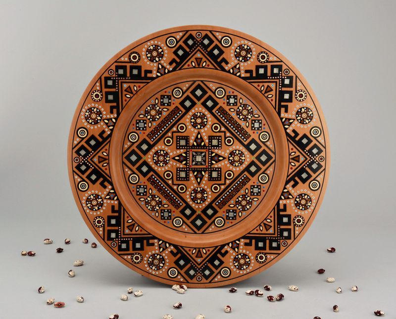 Inlaid wooden plate