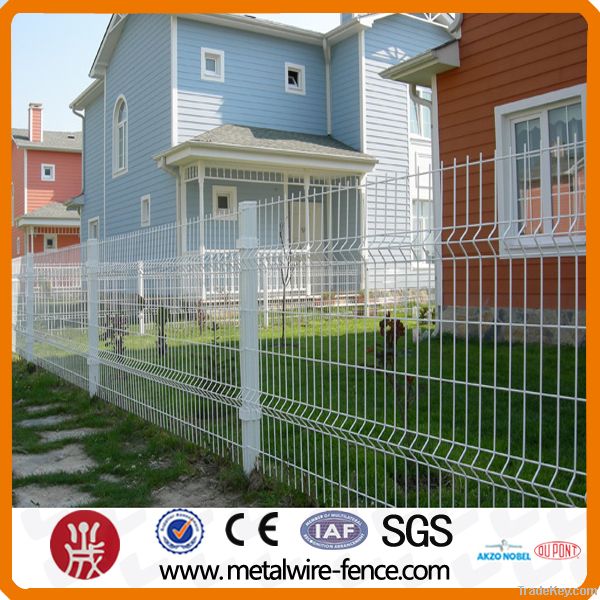 Curved PVC Coated Metal Wire Mesh Fence