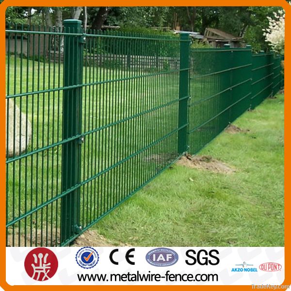 PVC Coated Metal Wire Mesh Fence