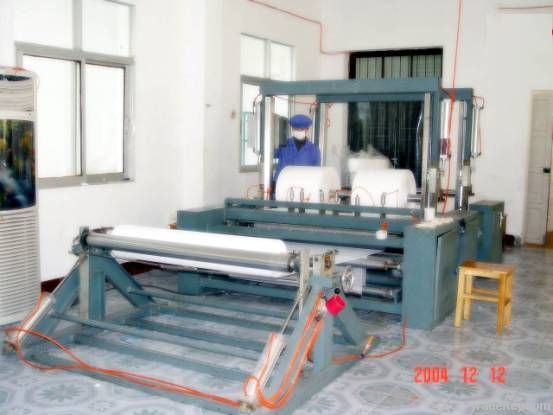 Gauze slitting machine