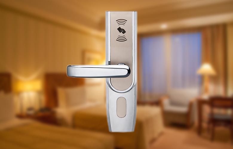 Intelligent hotel lock