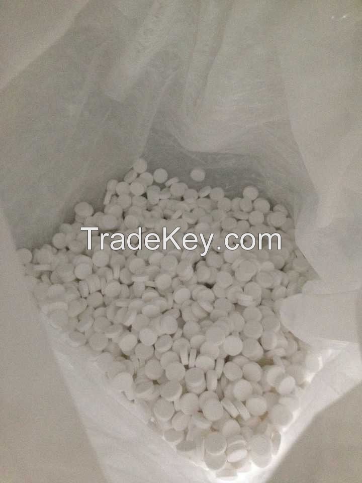 Trichloroisocyanuric acid effervescent tablets