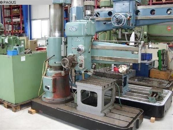 Radial Drilling Machine