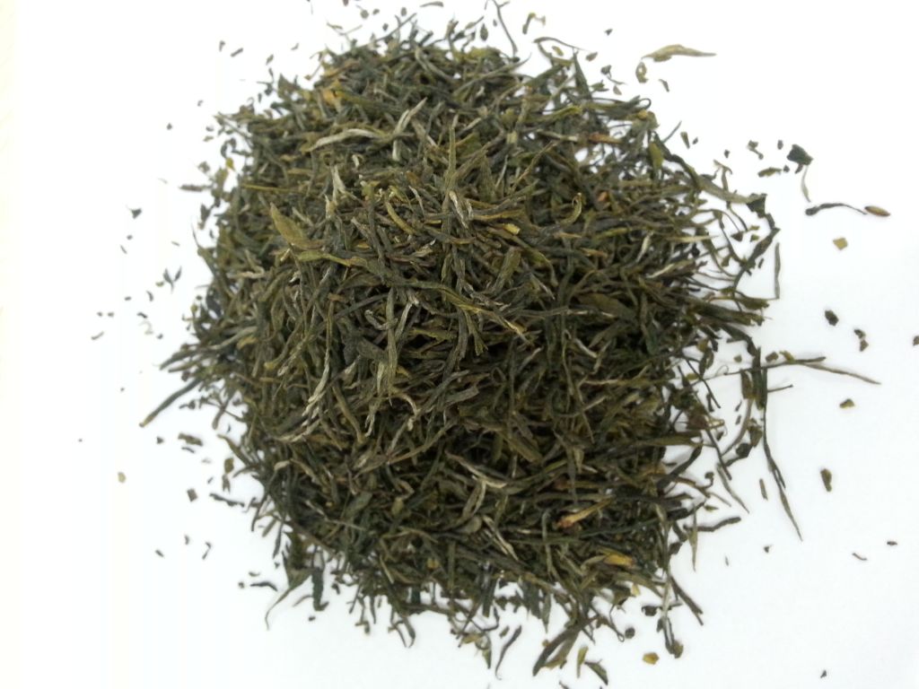 special grade green tea/spring tea/Xinyang mao jian tea