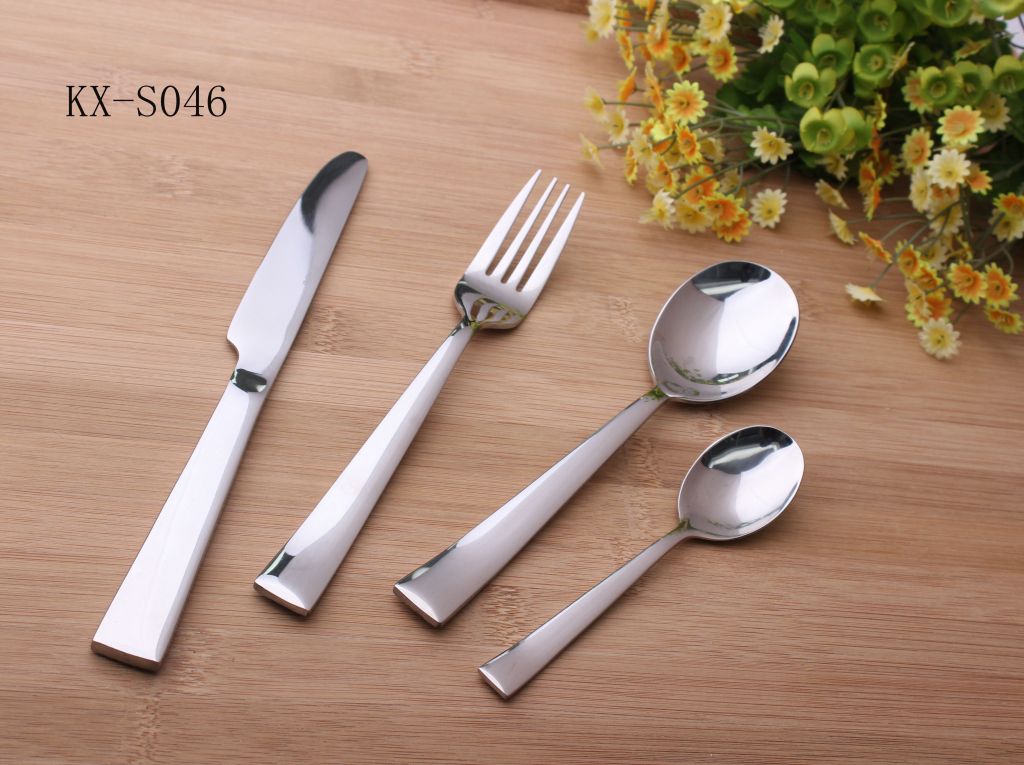 STAINLESS STEEL CUTLERY, FLATWARE, TABLE WARE, KNIFE, FORK, SPOON