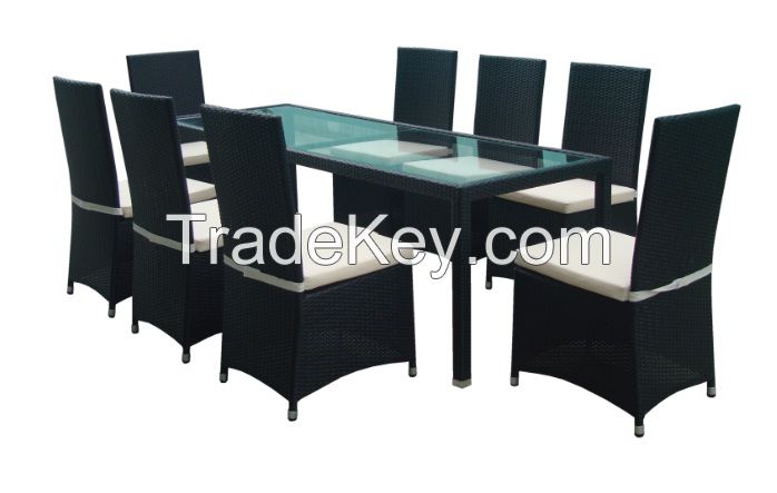 Poly rattan dining set