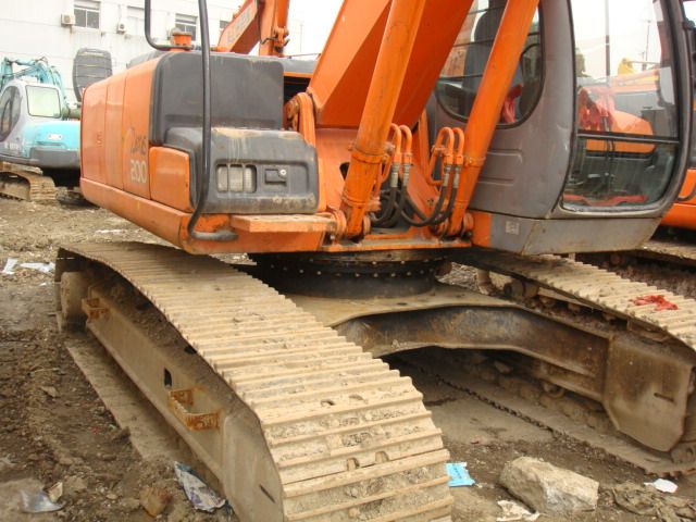 Used Hitachi ZX200-3 excavator