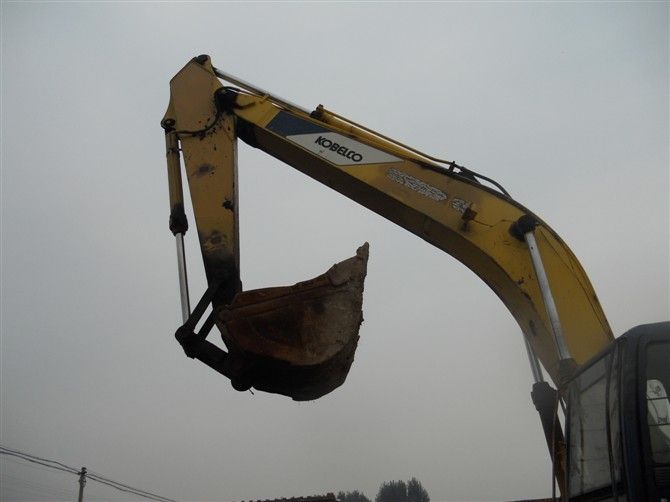 Used Kobelco SK200-3 excavator 