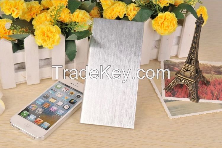 Hot Selling 10000 mah Colorful Thin Power Bank for Cellphone/iPad/Tablet