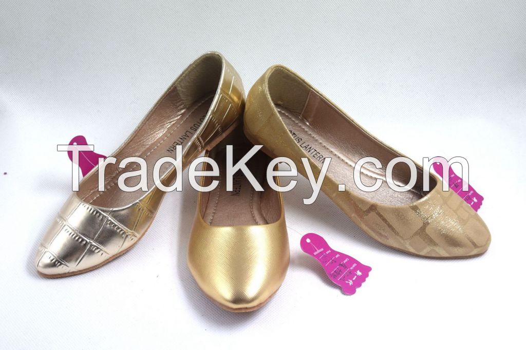 woman flat shoes 