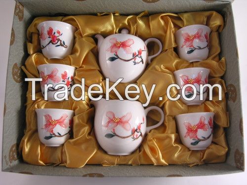 Pottery teapot and cups gift set