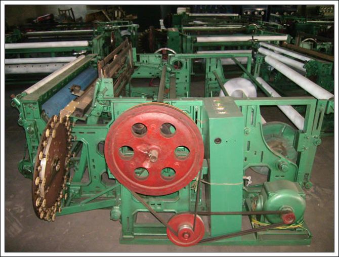 Shuttless Wire Mesh Cloth Weaving Machine