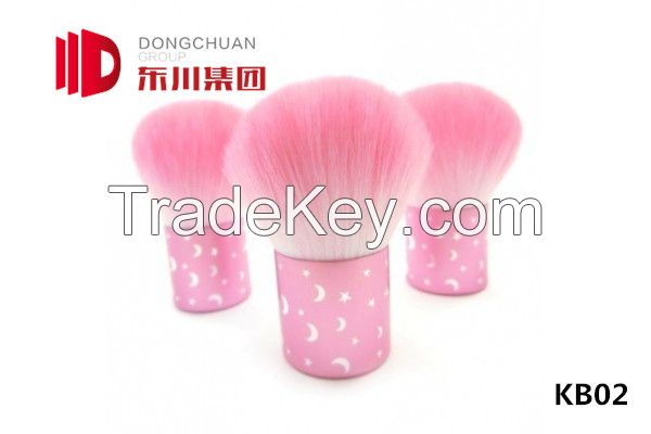 Kabuki brush