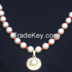 Designer Pearl Necklace