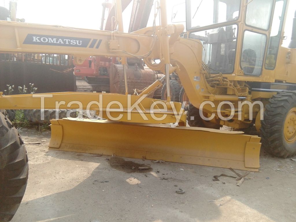 Used komatsu GD623A-1 Motor Grader