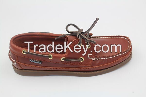 lace-up style men boat leather shoes