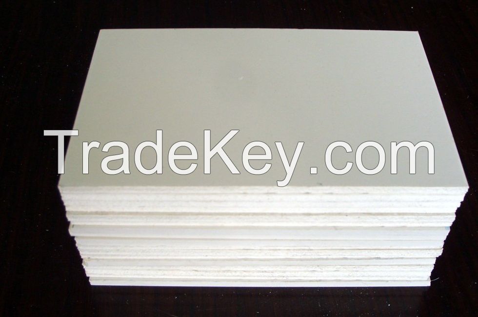 Ultrahigh molecular weight polyethylene plate