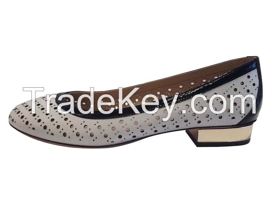 Ladies comfortable shoes