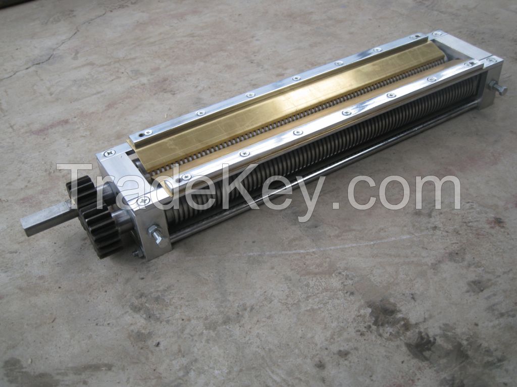 Noodle extruder pasta extruder machine cutter price