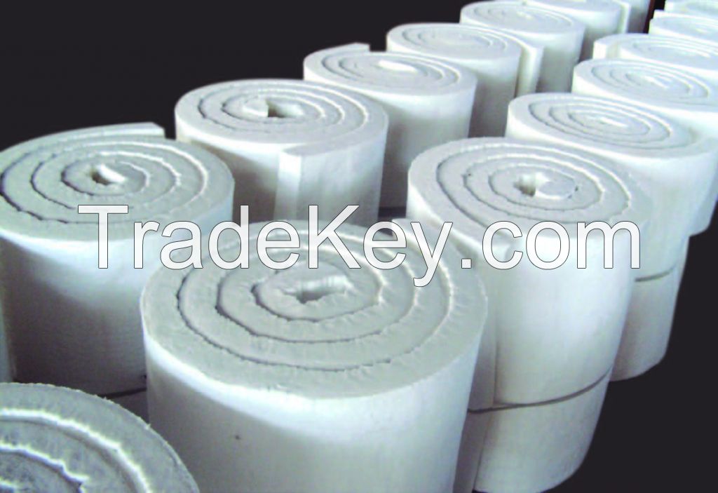 Low thermal conductivity ceramic fiber blanket