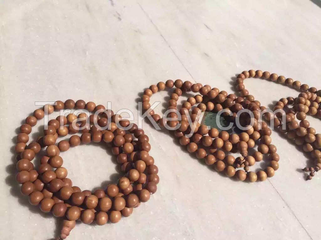 Red sandalwood beads